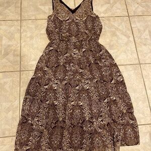 F womens Perceptions lined sleeveless very pretty dress size 14.